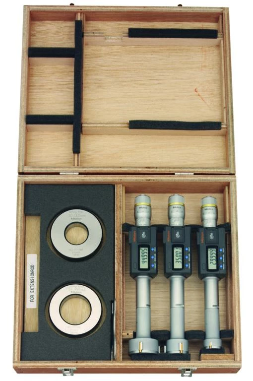 Digitala trepunktsmikrometrar i sats