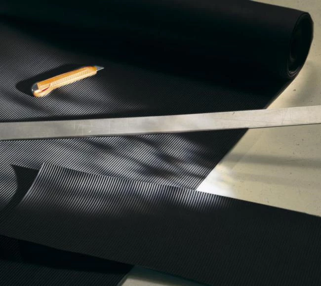 Smalräfflad gummiduk