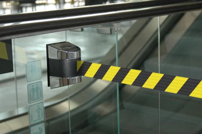 Avspärrningsband för väggfäste