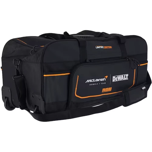 Dewalt Duffelväska DWST83522-9 med hjul och teleskophandtag.